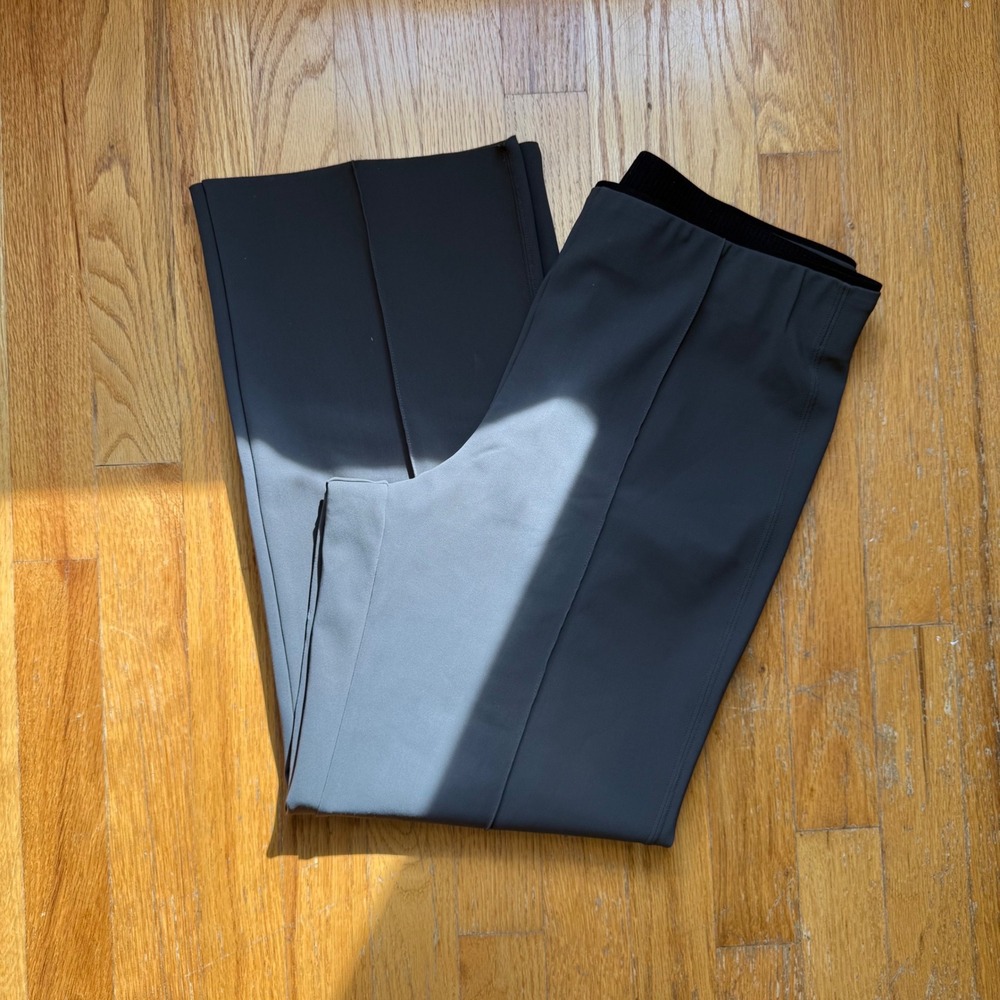 Athleta Black Pintuck Flare Pants M High Rise Pull On Stretch Trousers